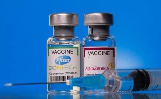 Astra Zeneca и Biontech: смешивание двух вакцин обеспечивает защиту
